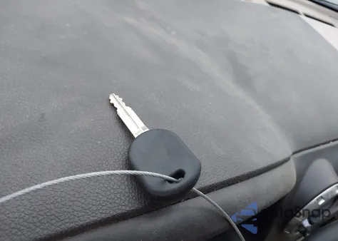 2004 Ford Expedition Xlt z USA, uszkodzony, nr VIN 1FMRU15W44LA35137